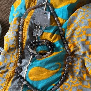 Silpada Gray Agate Beaded Necklace and Bracelet Set with Sparkle Druzy Accents